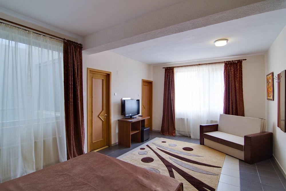 Hotel Tranzzit Bukareszt Zewnętrze zdjęcie